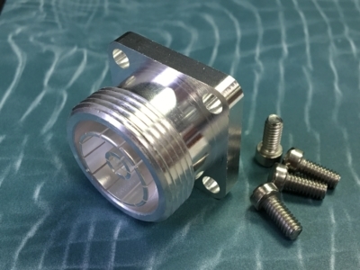 Adapter, 50 Ohm, Dc 8 Ghz, 7 16 Female Qc Contact 4 Hole Flange Mount